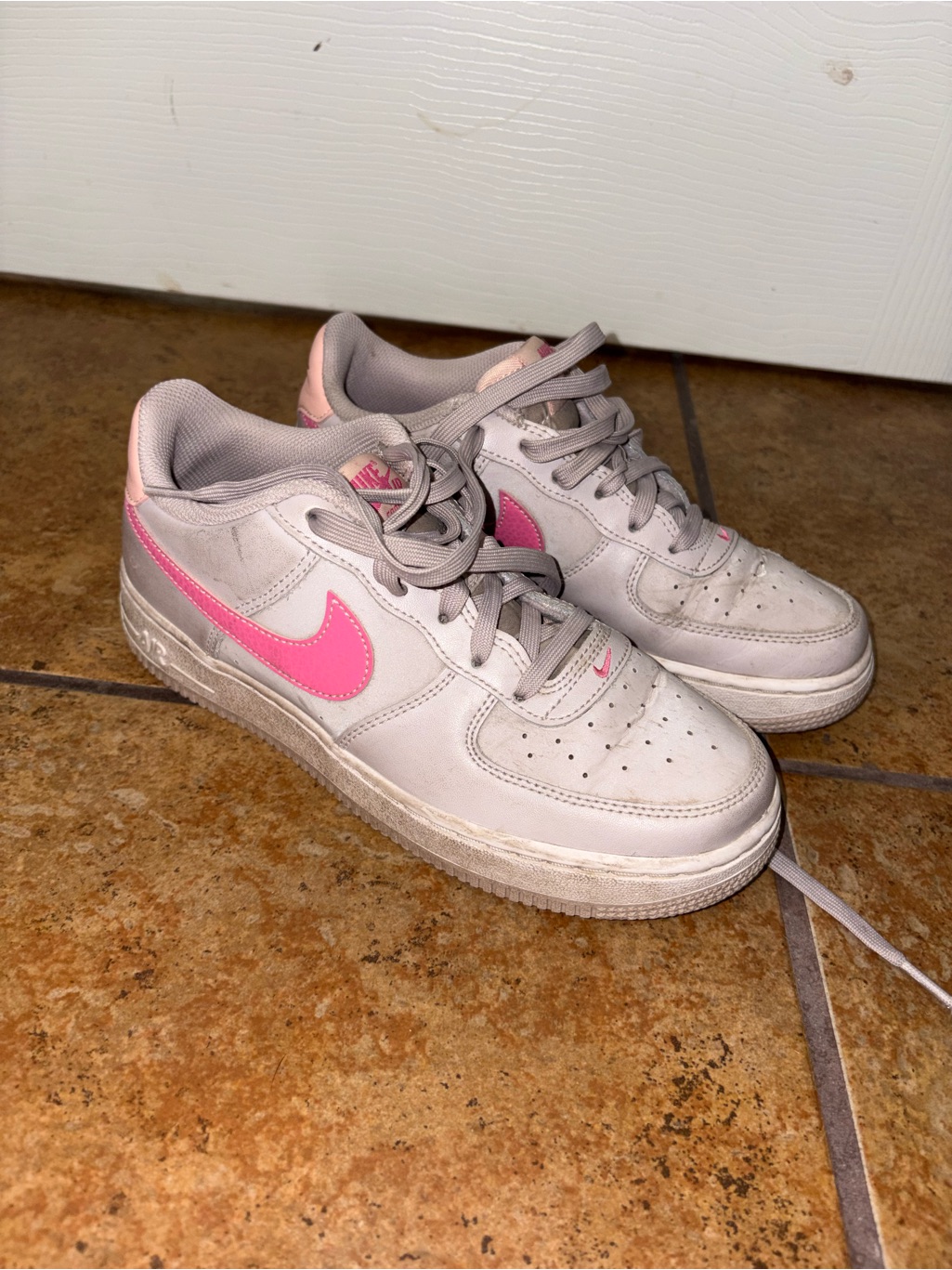 Nike Low-Top Sneakers With Pink Swoosh